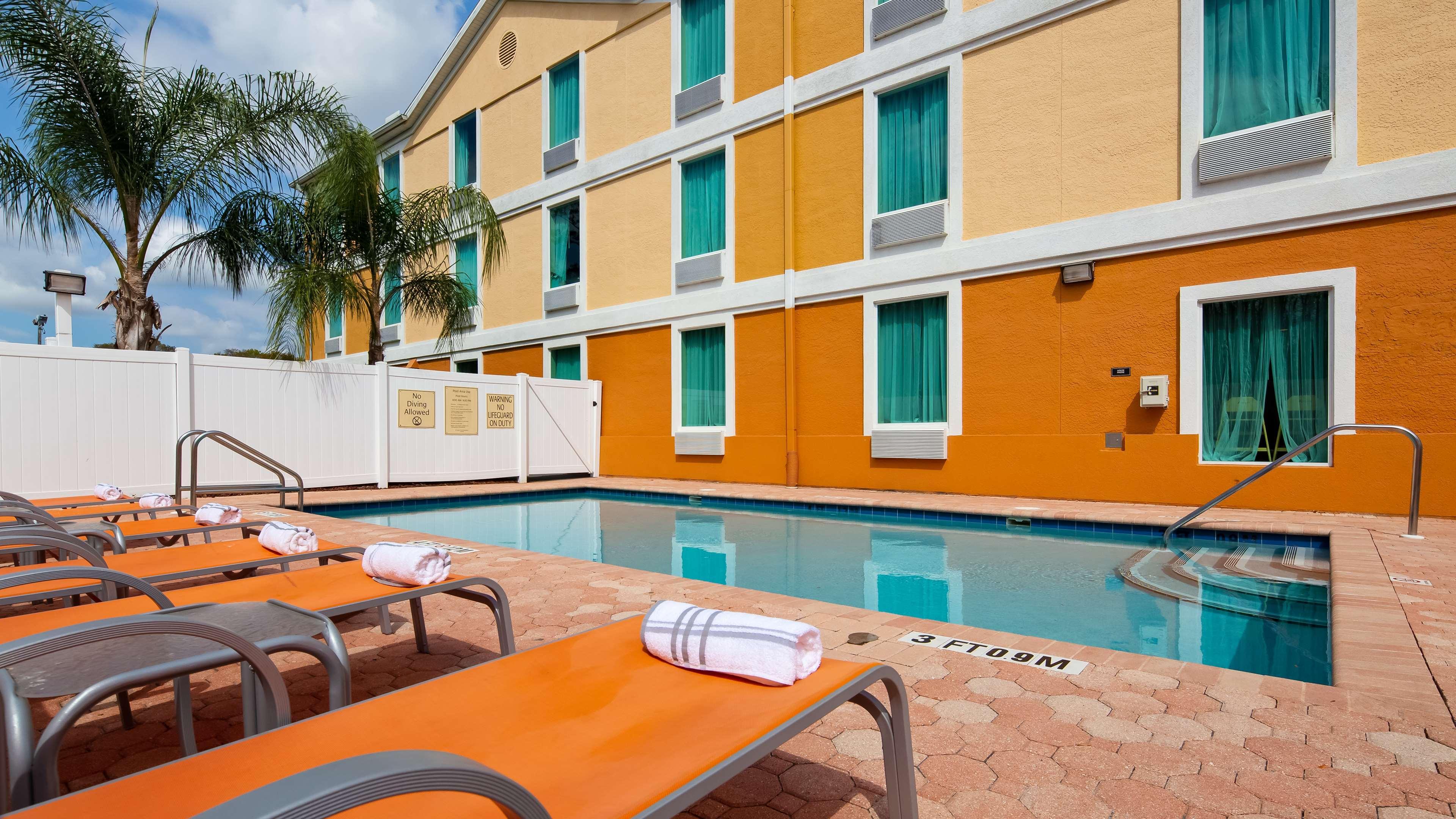 Best Western Wesley Chapel Exterior photo
