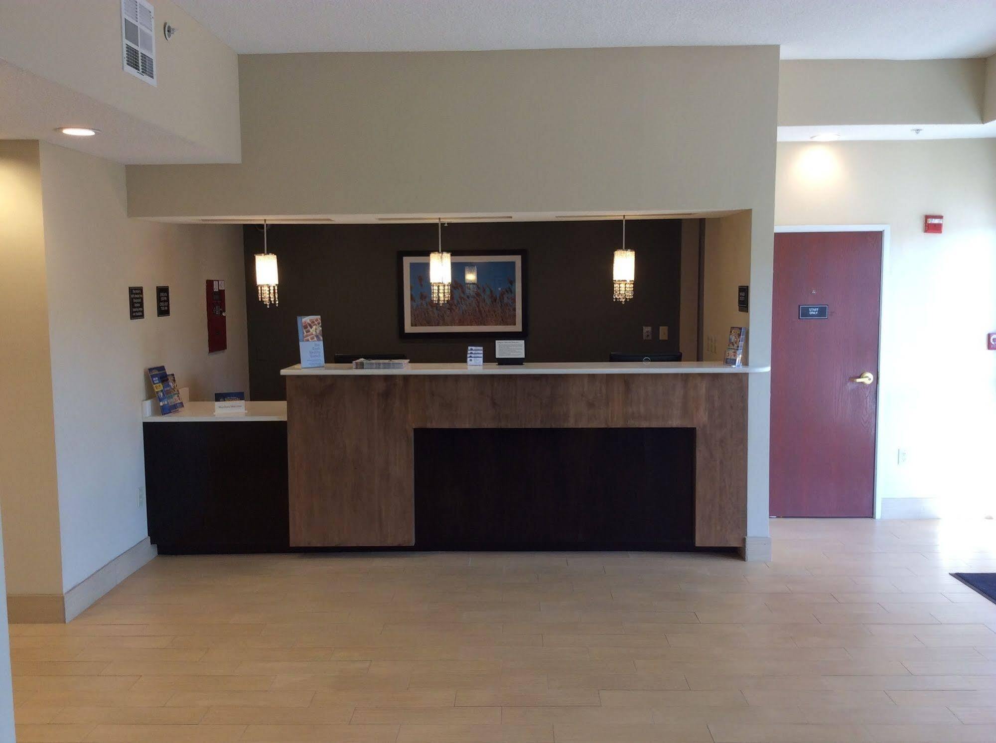 Best Western Wesley Chapel Exterior photo